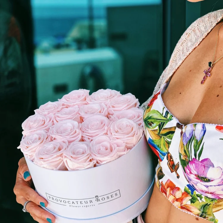 Eternal Roses Pink Blush (22cm)