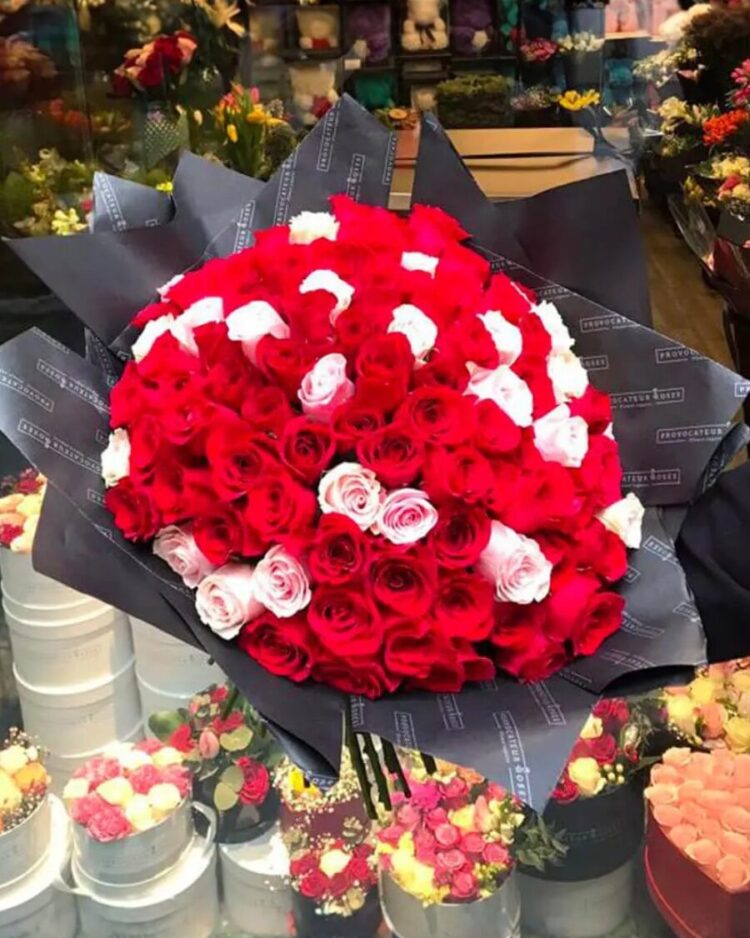 Assorted roses bouquet