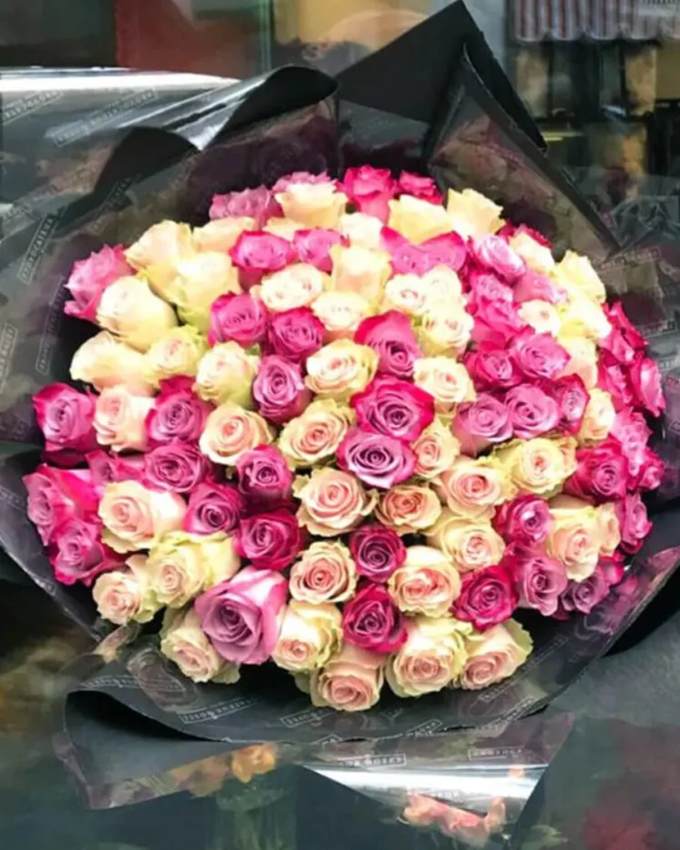 Premium two-tone bouquet