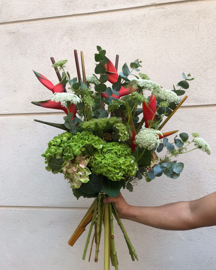 Ramo premiun tropical, Hortensias, verdes, y heliconia