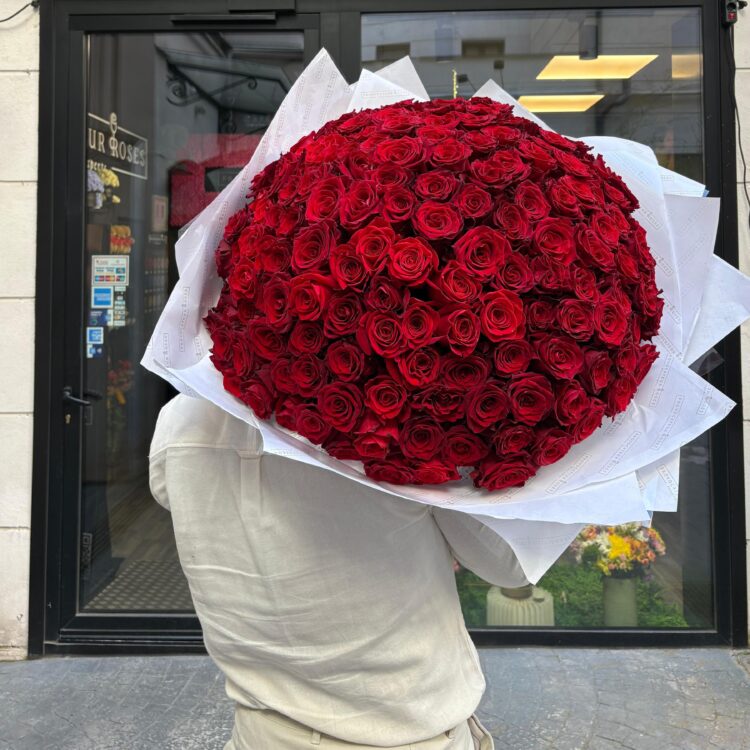 200 Red Roses
