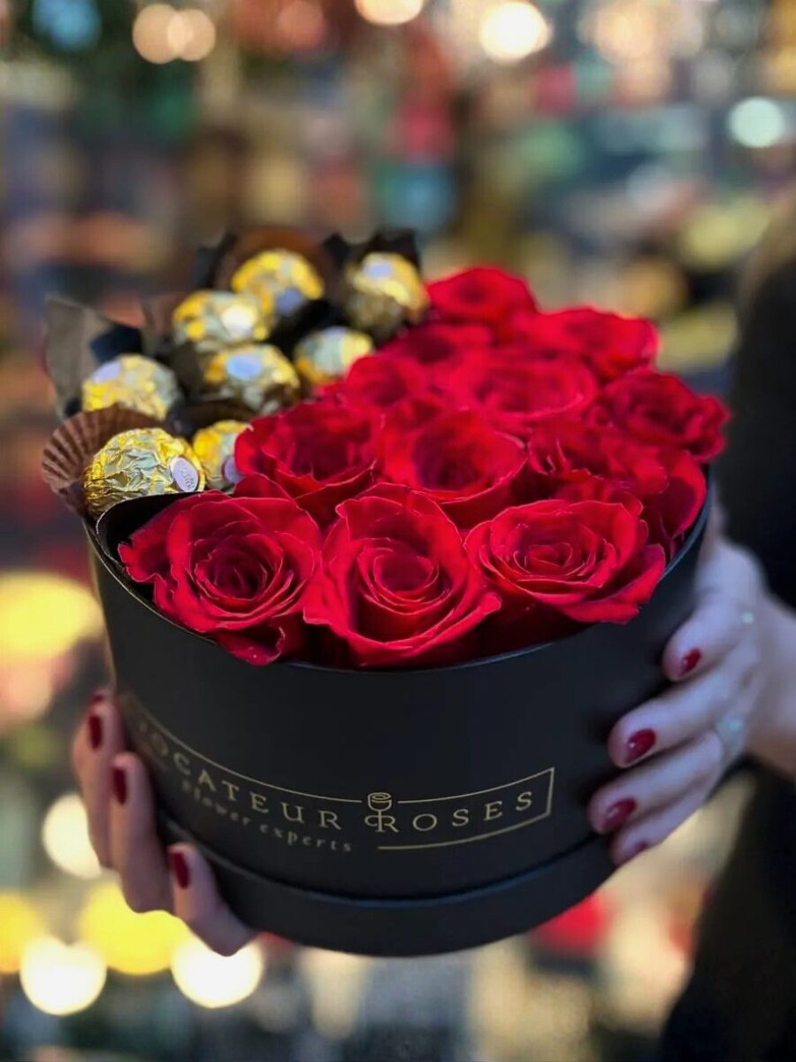 Roses & Ferrero Box
