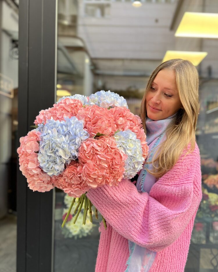 Ramo Premium de Hortensias rosas y violetas