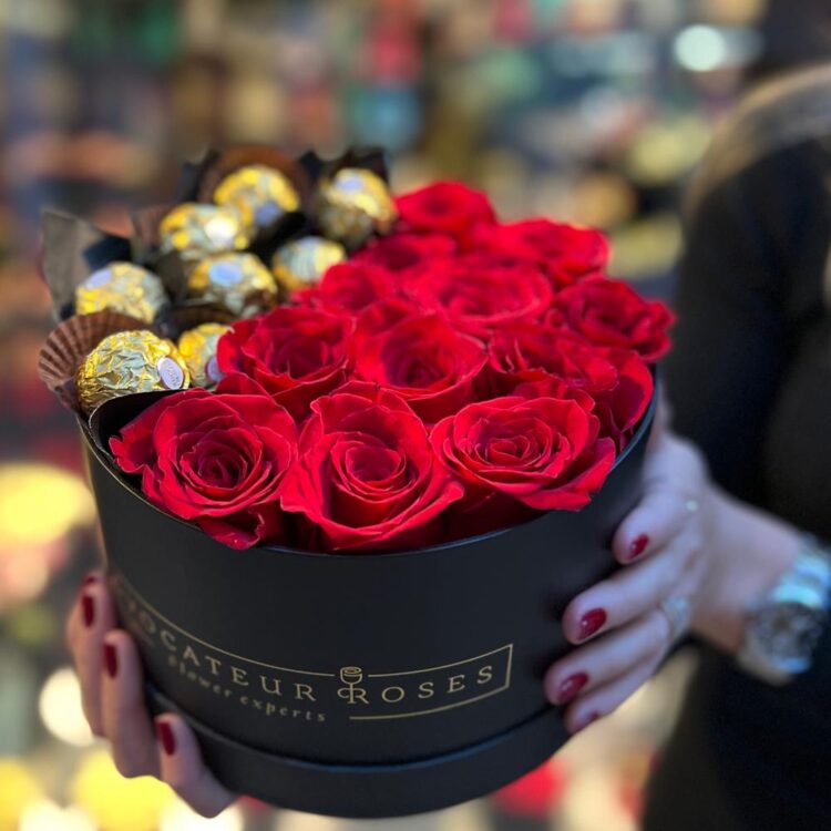 Roses & Ferrero Box
