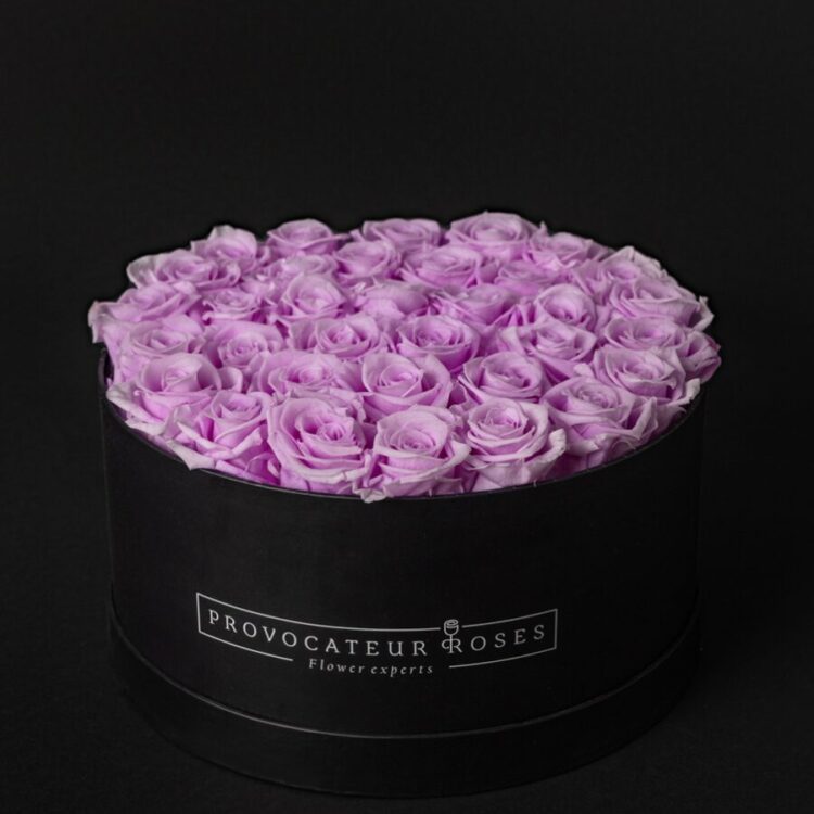 Caja Redonda Negra Rosas Eternas Baby lili