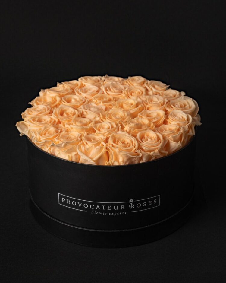 Caja Redonda Negra Rosas Eternas Peach