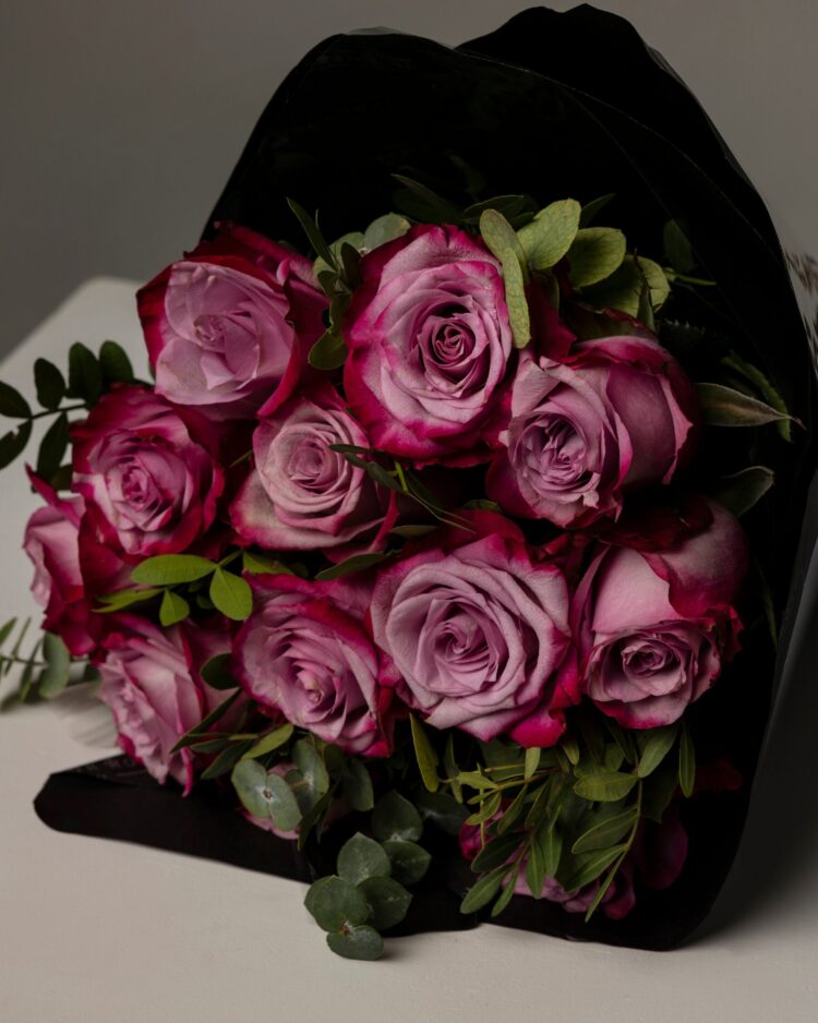 Ramo de Rosas Frescas Deep Purple