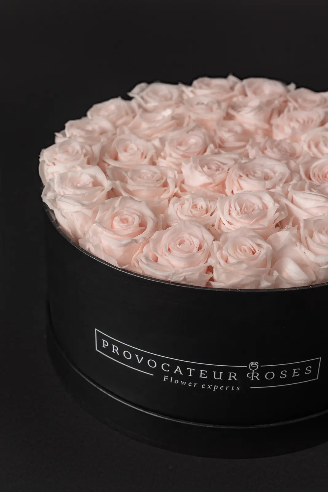 Круглая черная коробка Eternal Roses Pink Blush - Изображение 2