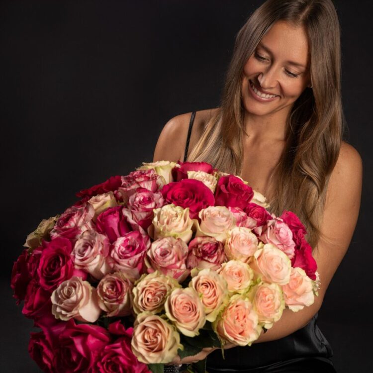 Sweet love bouquet (75 Rosas)