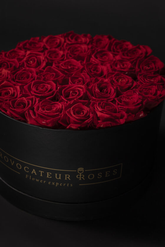Caja Redonda Negra Rosas Eternas Red - Imagen 4