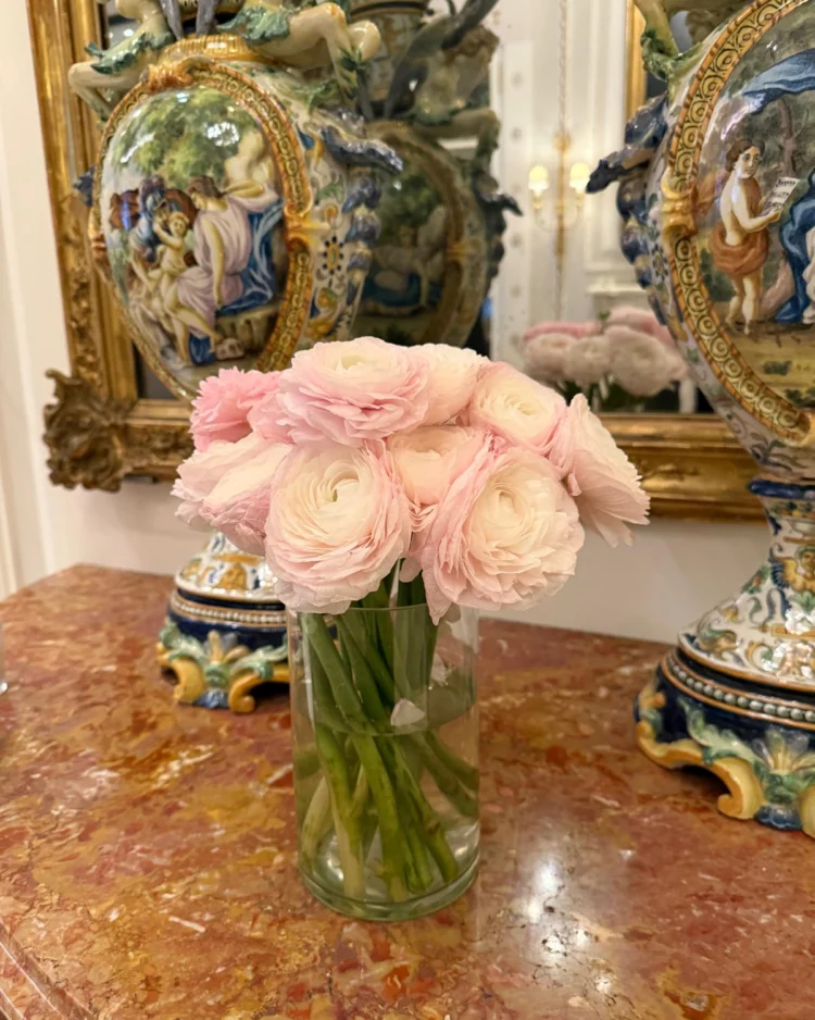 15 stems of pink ranunculus