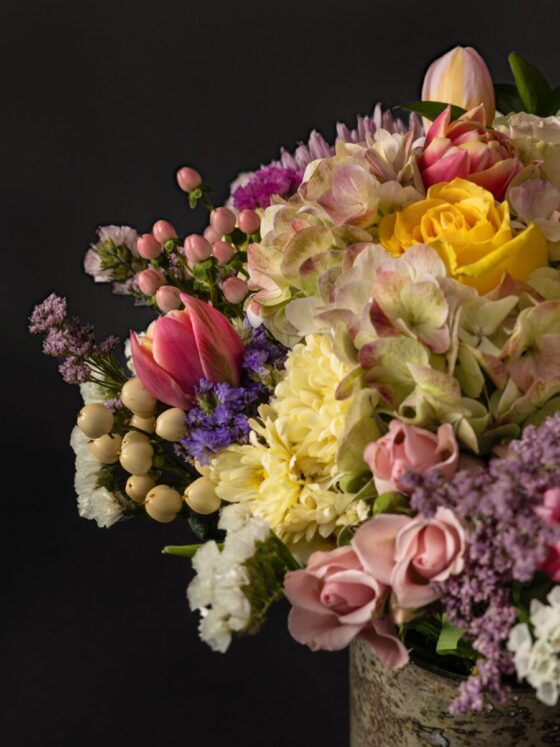Premium Spring Bouquet - Imagen 3