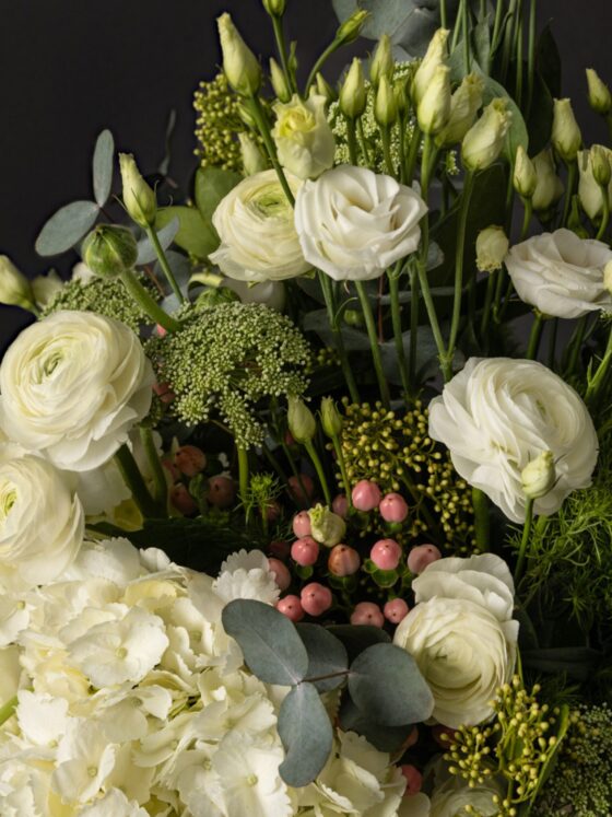 Green & White Flower Box - Imagen 3