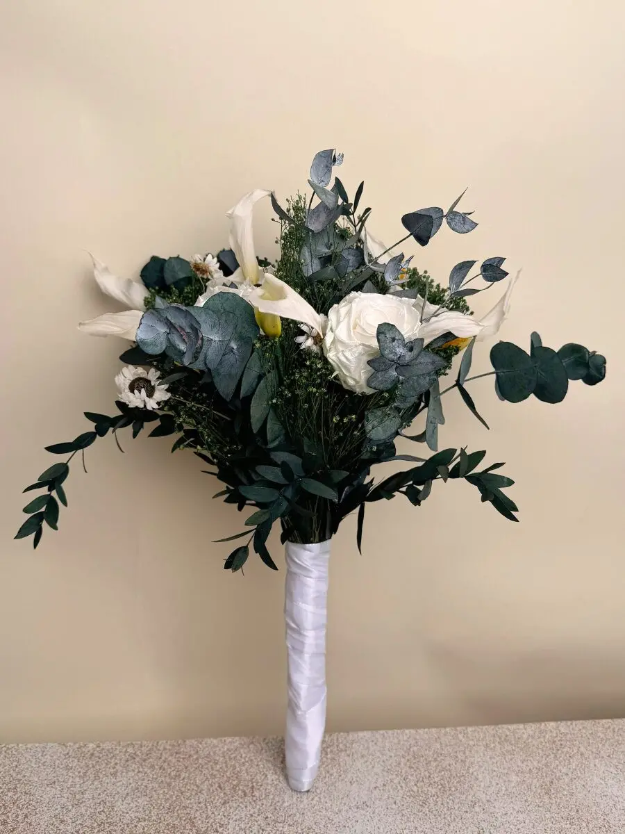 Preserved Bridal Bouquet - Image 2
