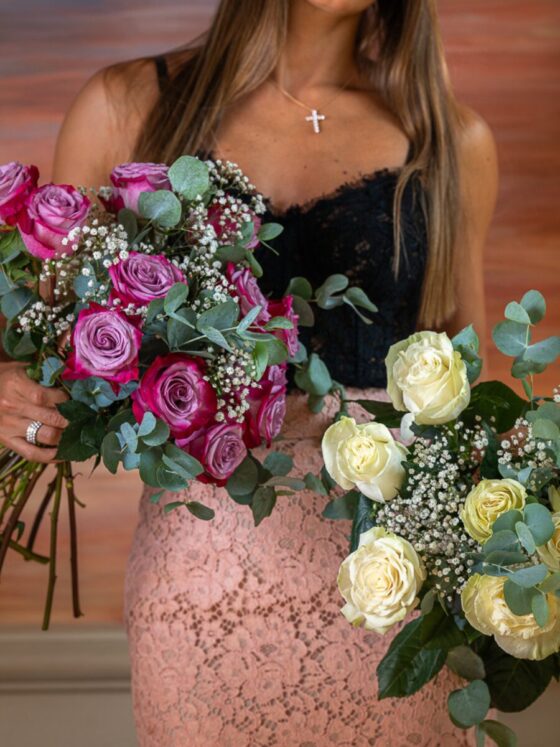 Ramo 12 Rosas Deep Purple Variados - Imagen 3