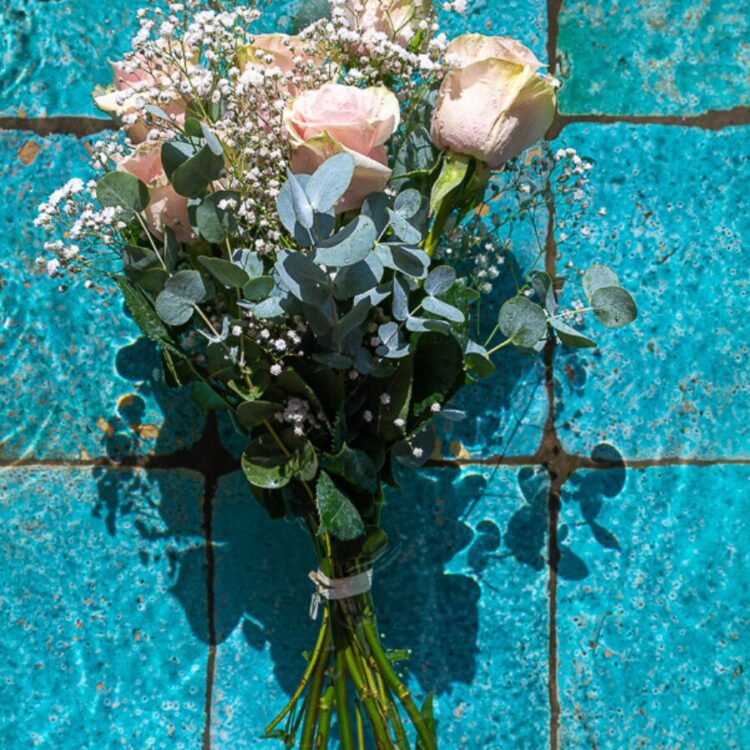 Ramo 6 Rosas Frutteto Variado