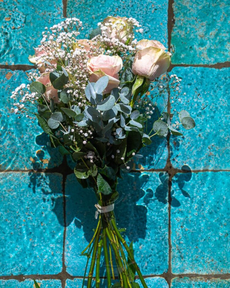 Ramo 6 Rosas Frutteto Variado