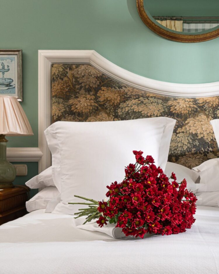 Ramo Margaritas Granate – 10 Tallos