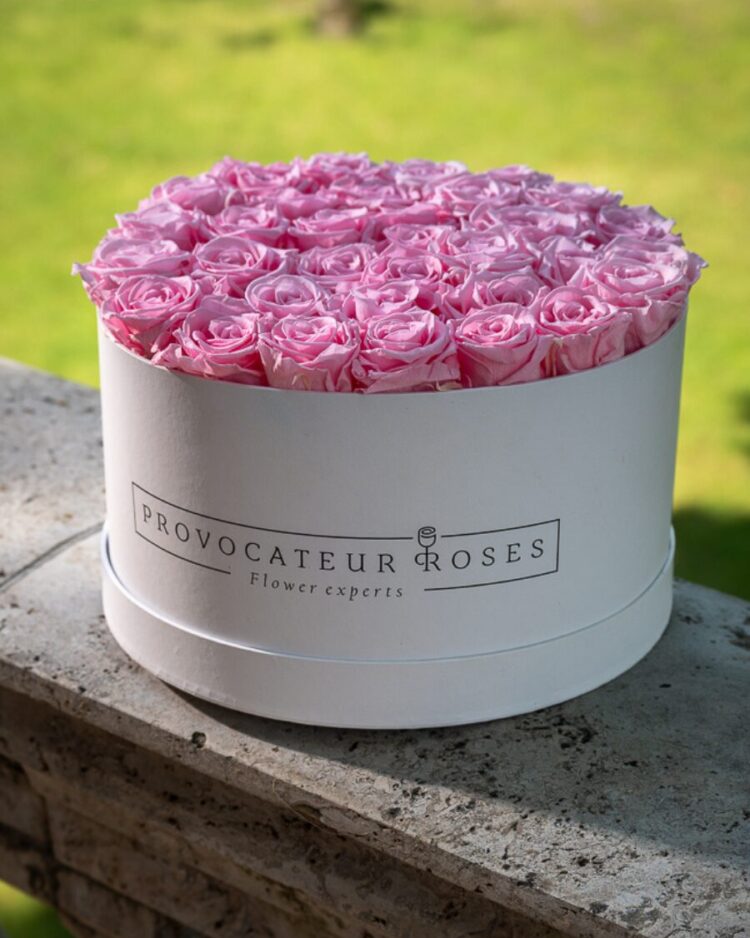 Caja Blanca 30cm Rosas Baby Pink