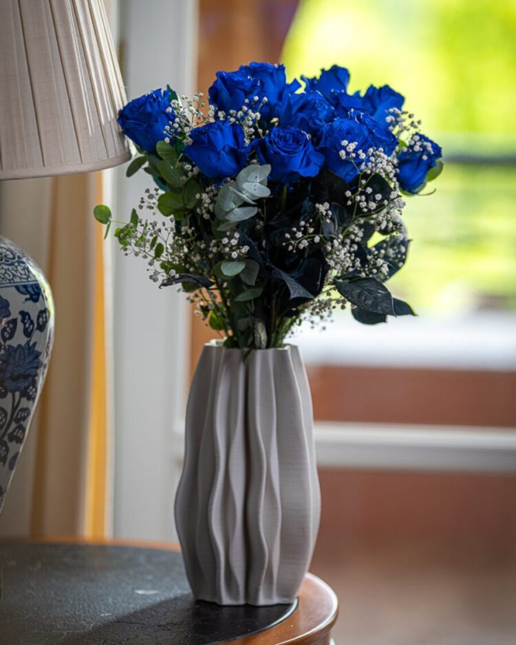 Ramo 12 Rosas Azules Variado