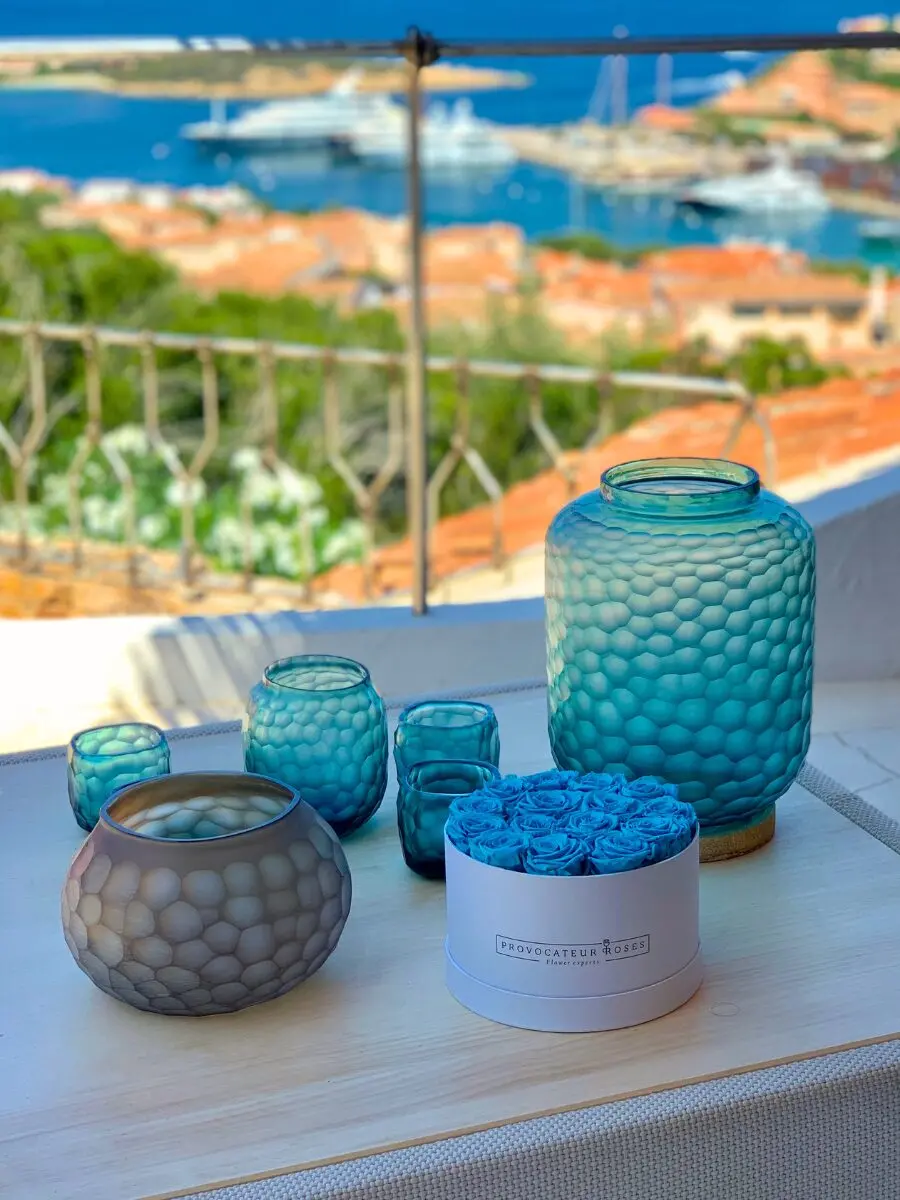 Коробка Porto Cervo – Аквамариновые розы