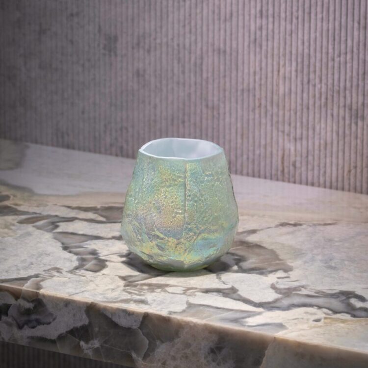 Jarrón Iridiscente Materico Blanco