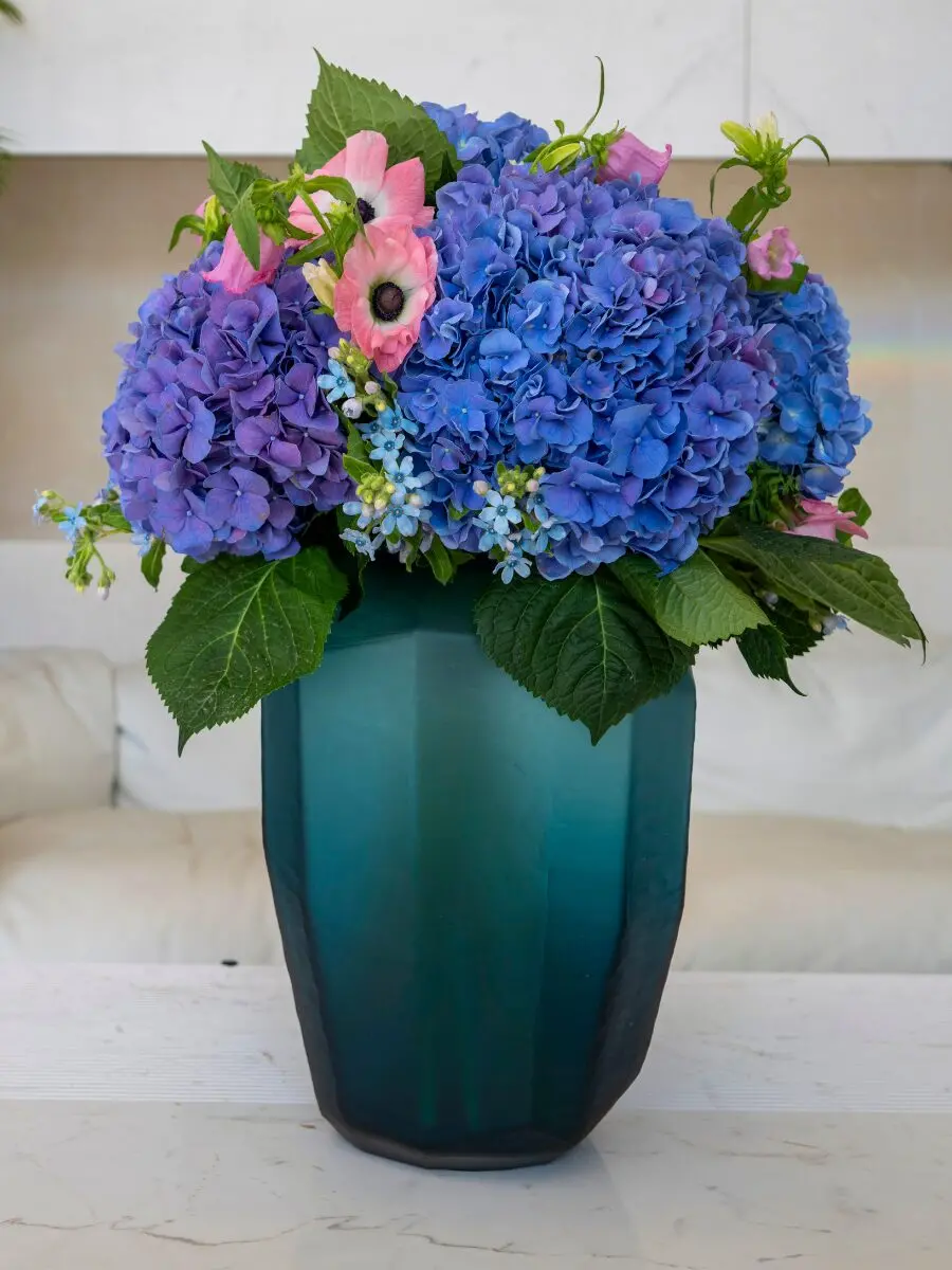 Luxury Lilac Hydrangeas Mix - Image 3