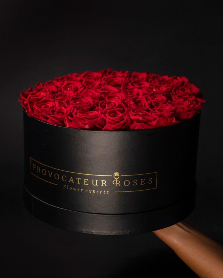 Caja Redonda Negra Rosas Eternas Red