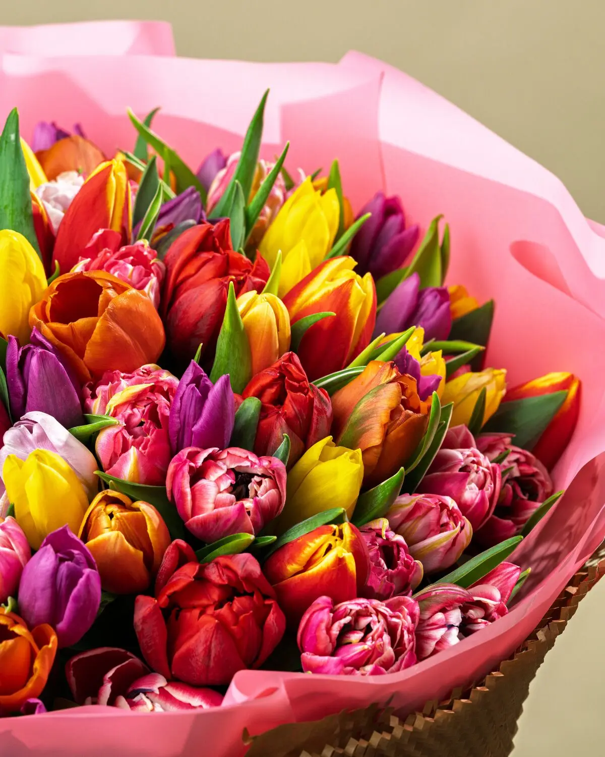 Bouquet of 100 Mixed Tulips - Image 4