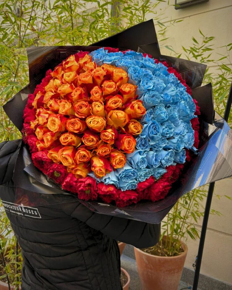 Eclipse Solar – Ramo de 175 Rosas