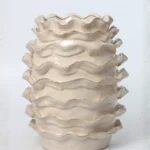 Ivory Ondine Vase (21 × 21 × 28 cm) +€40,00