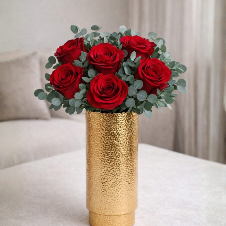 Red Roses Bouquet - Jarrón Incluido