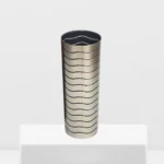 Silver acrylic vase (for bouquets of 15-25 stems) +€6,00