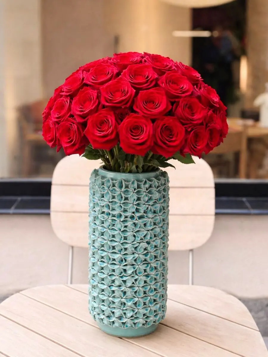 Velvet Dome 50 Roses